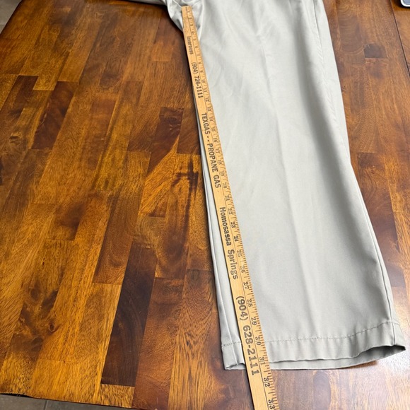 IZOD Mens Khaki Chino Pants Flat Front Straight Leg Cotton 40x32 - Picture 8 of 8